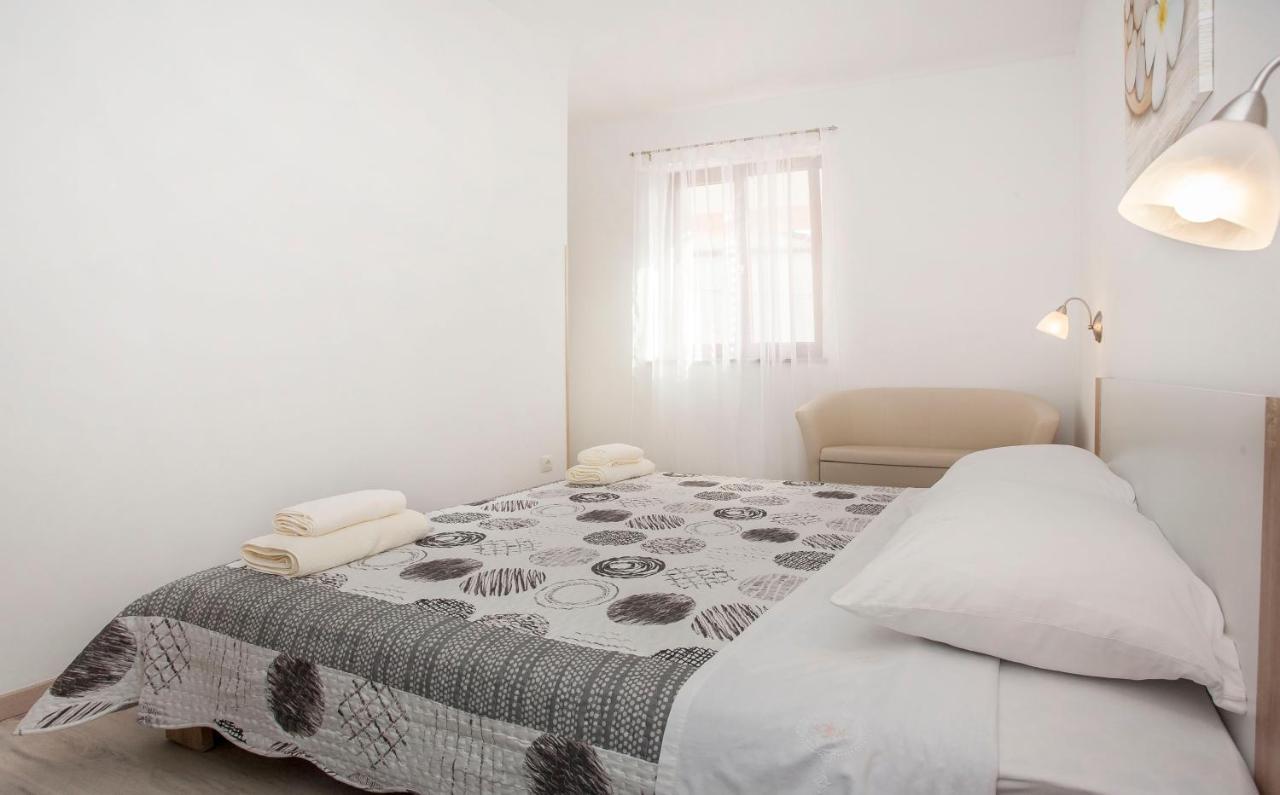 Apartmani Dragica روفينج المظهر الخارجي الصورة