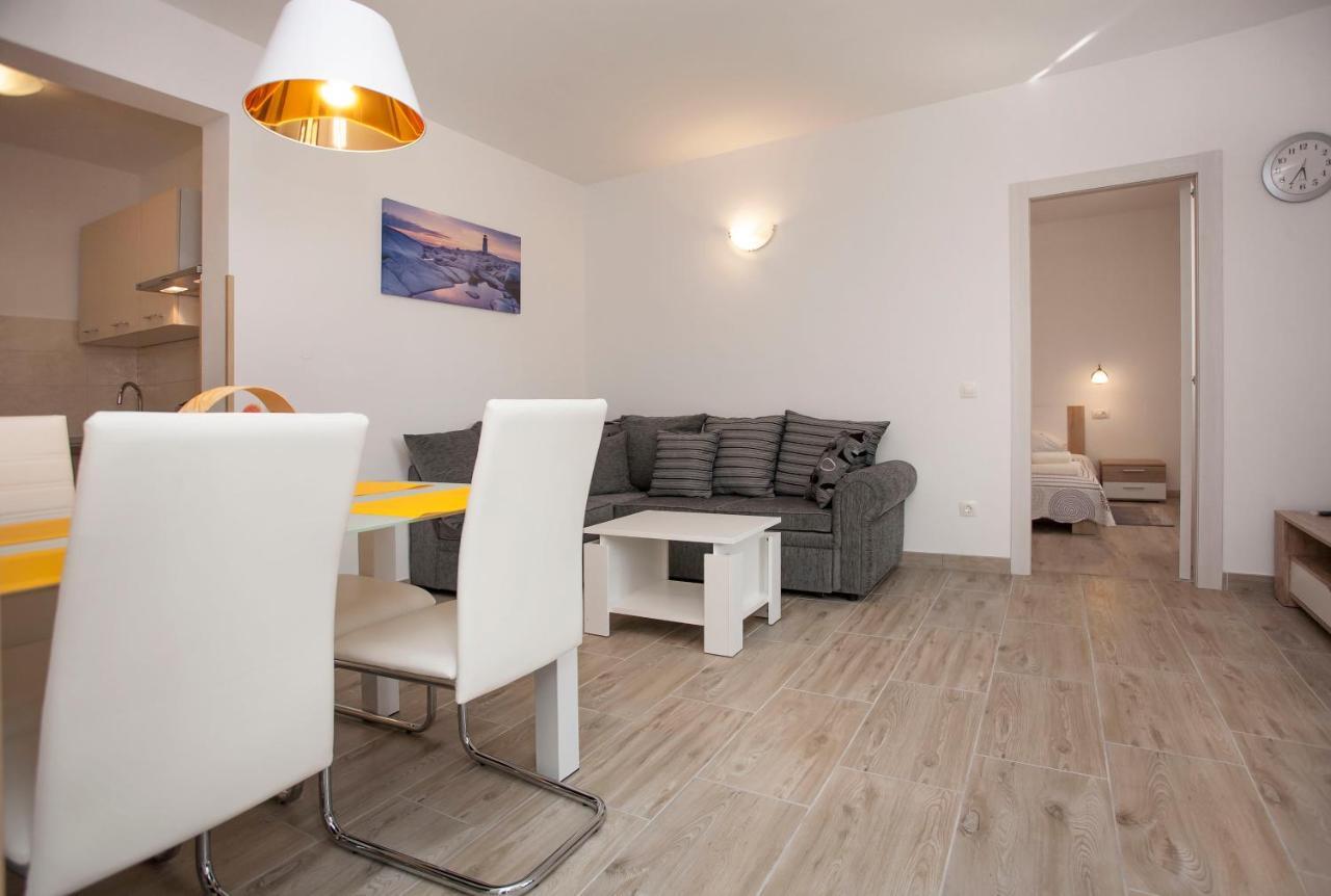 Apartmani Dragica روفينج المظهر الخارجي الصورة