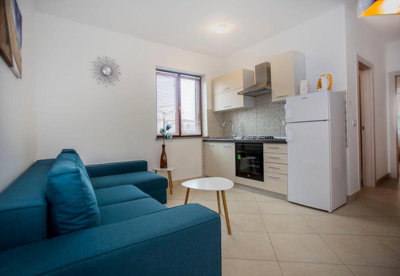 Apartmani Dragica روفينج المظهر الخارجي الصورة