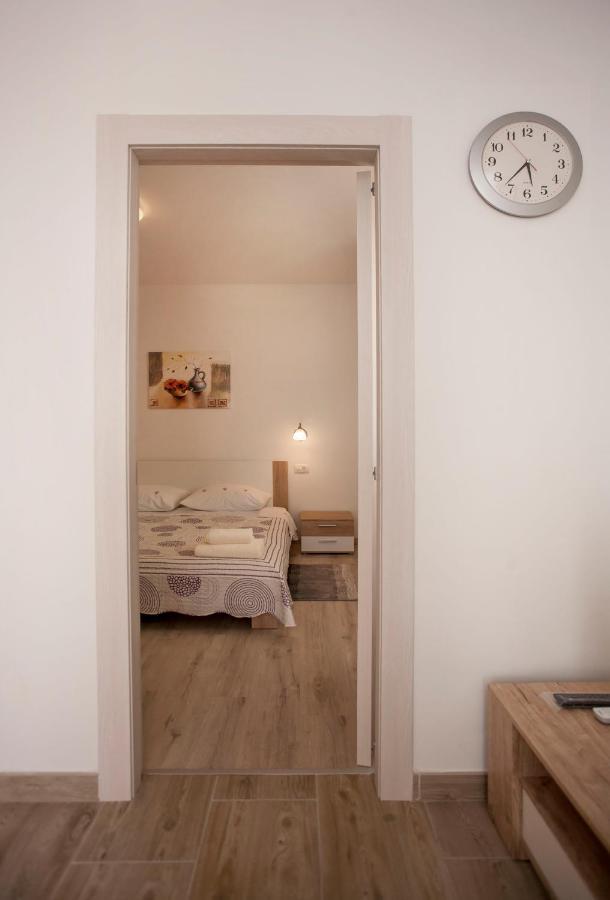 Apartmani Dragica روفينج المظهر الخارجي الصورة