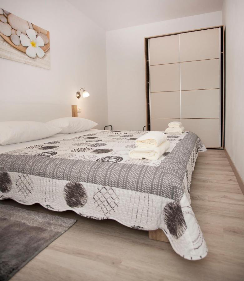 Apartmani Dragica روفينج المظهر الخارجي الصورة