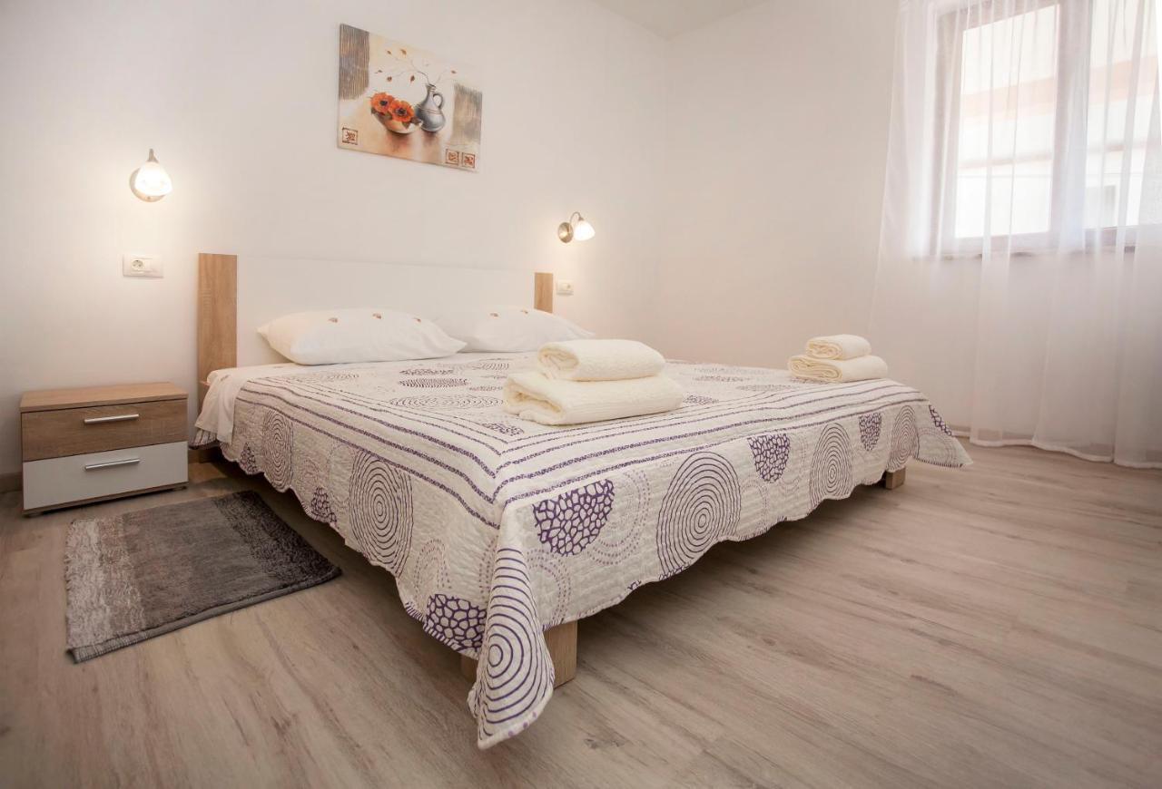 Apartmani Dragica روفينج المظهر الخارجي الصورة